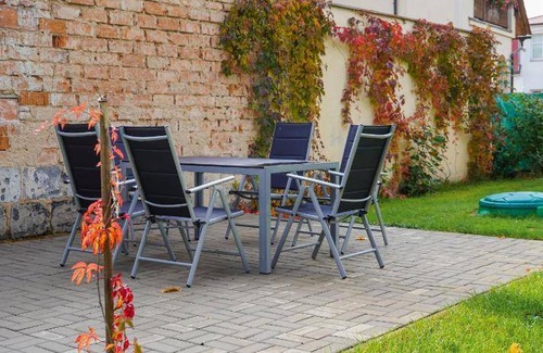 Hradec Kralove Apartment | 90 m² Apartment ∙ 2 bedrooms ∙ 4 guests