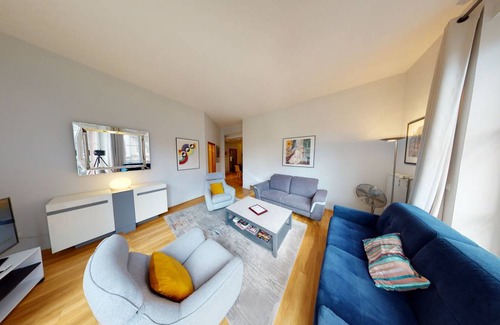 Historic Center Apartment | 90 m² Apartment ∙ 2 bedrooms ∙ 6 guests
