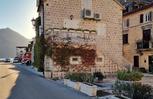 Perast Apartment | 90 m² Apartment ∙ 2 bedrooms ∙ 6 guests