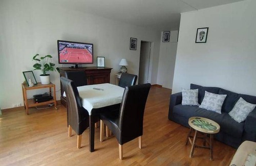 Sarcelles Apartment | 90 m² Apartment ∙ 2 bedrooms ∙ 6 guests