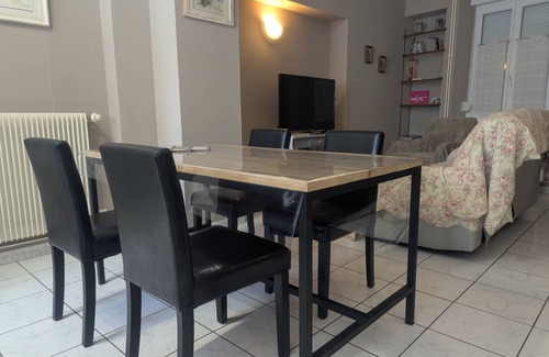 Chateauvillain Cottage | 90 m² Cabin ∙ 2 bedrooms ∙ 5 guests