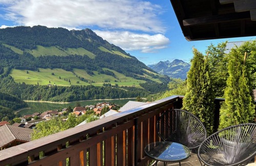 Cresuz Ski Chalet | 90 m² Chalet ∙ 4 bedrooms ∙ 8 guests