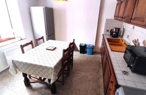 Malandry House | 90 m² Gîte ∙ 2 bedrooms ∙ 4 guests
