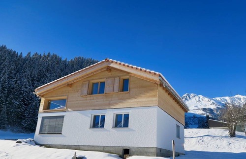 Segnas House | 90 m² House ∙ 5 bedrooms ∙ 8 guests