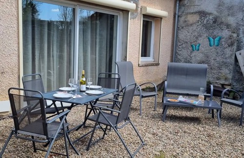 Thil-sur-Arroux House | 90 m² House ∙ 2 bedrooms ∙ 4 guests