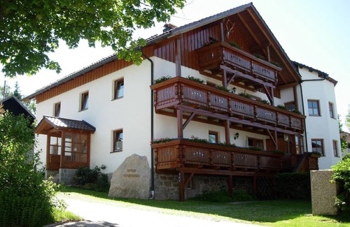Haidmuhle Apartment | 90qm große Ferienwohnung für 4 bis 6 Personen mit Sonnenterrasse