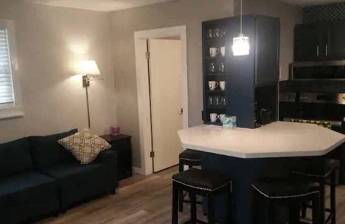 Terre Haute Apartment | 911 N. 8th St. Your Home away from Home