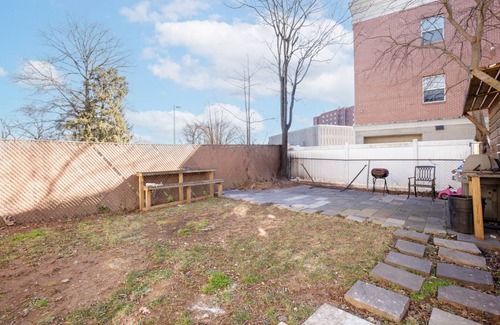 Orange House | 93 m² House ∙ 2 bedrooms ∙ 6 guests