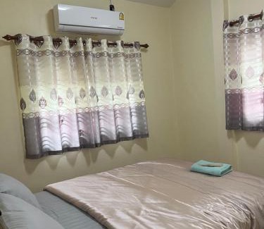 Khon Kaen House | 94 Yellow house