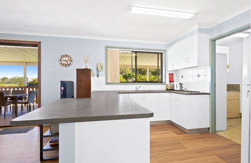 Dalmeny House | 95 Cresswick Parade, Dalmeny