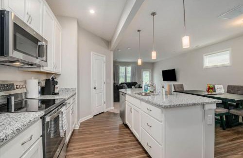 Lebanon House | 950 Southline Newly Built Home in Lebanon 4 BDR 2 5 Bath