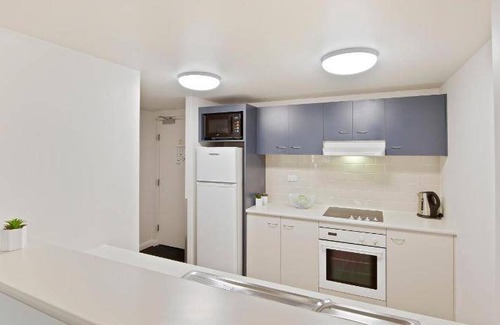 Newcastle West Apartment | 96 m² Serviced apartment ∙ 2 bedrooms ∙ 6 guests
