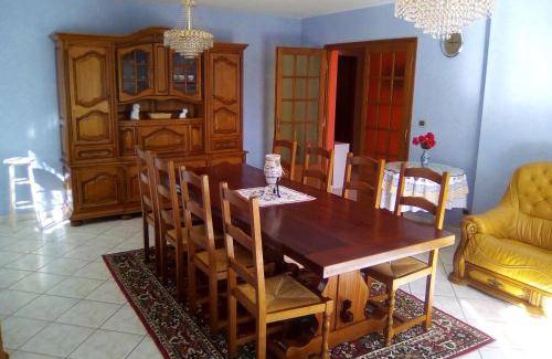 Sarrouilles House | 98 m² House ∙ 3 bedrooms ∙ 6 guests