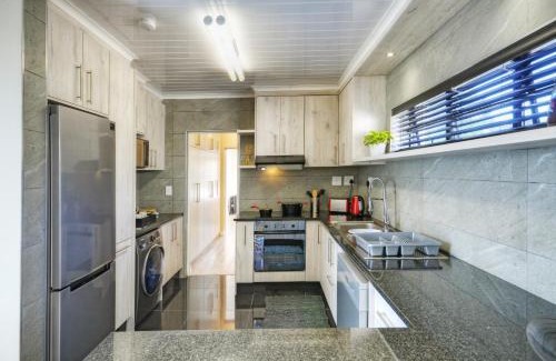 Pinelands Apartment | 9a@Crassula Way