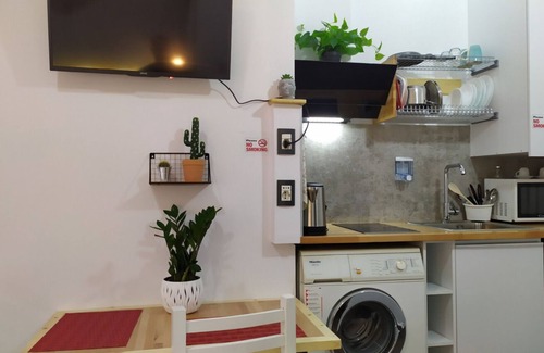 Blloku House | A-1 · Cosy Modern Studio With Balcony in Blloku