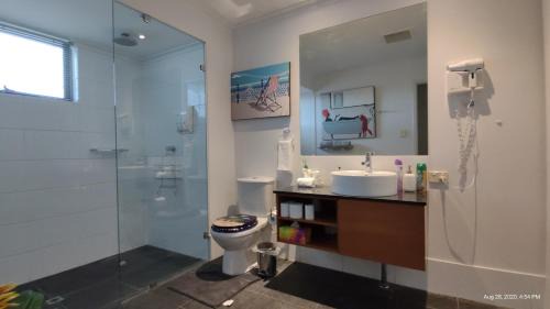 Mandurah Apartment | A 406 FANTASTIC OCEAN BEACH and MARINA VIEW APT - MANDURAH