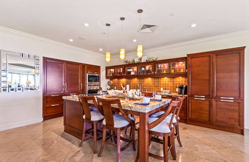 Wailea Condo | A 5-Star Estate, Large Groups, Luxury Living