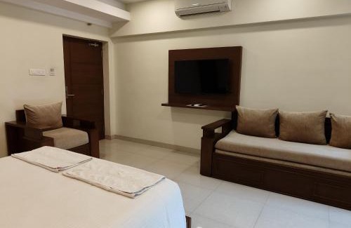 Chennai Hotel | A and M Rooms and Residences