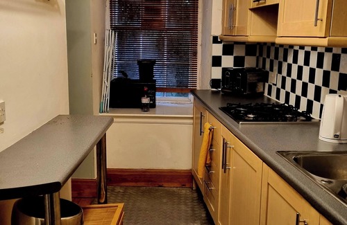 Carmarthen Apartment | A Basement Apartment