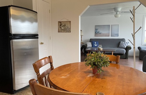 Beaubassin East House | A Beachy Retreat