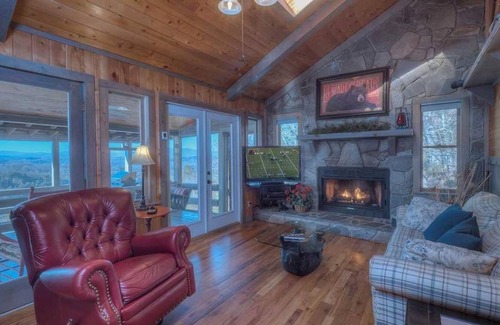 Morganton Cabin | A Beary Nice View by Escape to Blue Ridge