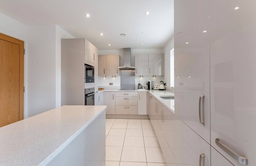 Sheerness Cottage | A beautiful large house on an exclusive estate.
