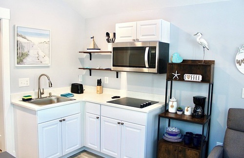 Ocean Isle Beach House | A beautiful tiny house in a beautiful little paradise for you to enjoy nature
