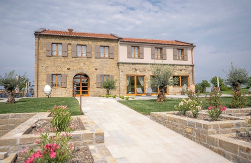 Buje Villa | A beautiful villa renovated in traditional Istrian style with pool and spa