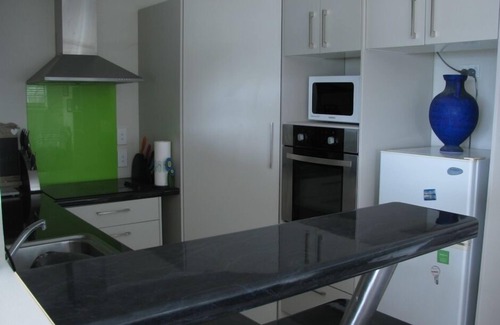 Whangarei Heads Apartment | A beautiful waterfront, self-contained, one bedroom apartment