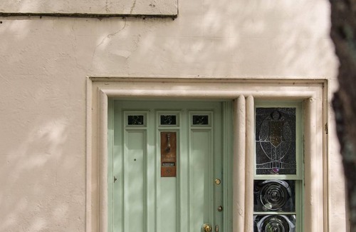 St. Andrews House | A beautifully renovated historic townhouse the sleeps 10 guests in 6 bedrooms