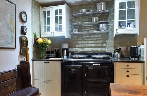 Robin Hood's Bay Cottage | A captivating village where time has seemingly stood still.