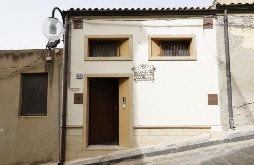 Leonforte House | A casa do Caliaru