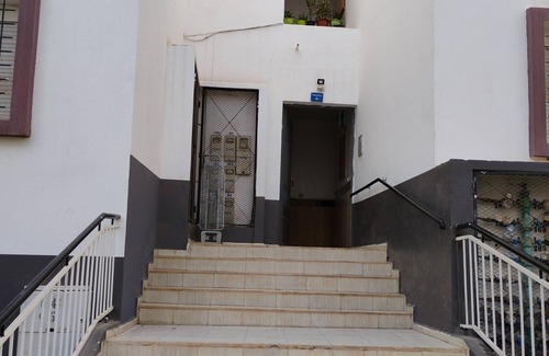 Cite Al Mohammadi Apartment | A charming apartment located in HAY EL MOHAMADI AGADIR, awaits travelers.