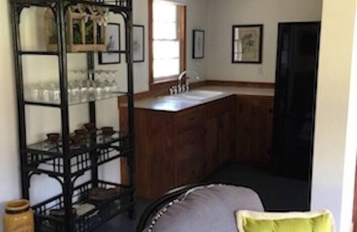 Gordonsville Cottage | A Charming Estate Cottage at Grelen's Spotswood Lodge in Central VA