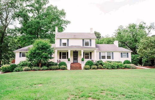 Gordonsville Cottage | A Charming Estate Cottage at Grelen's Spotswood Lodge in Central VA