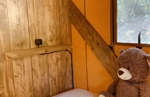 Simeyrols Cabin | A charming glamping gite with a change of scenery!