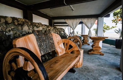 San Juan Villa | A charming ocean front resort.