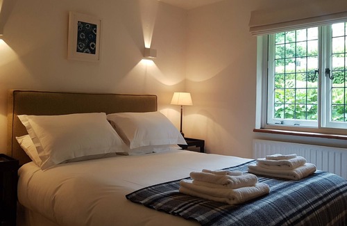 Burpham Cottage | A chic country cottage idyllically situated in the glorious Arundel countryside.