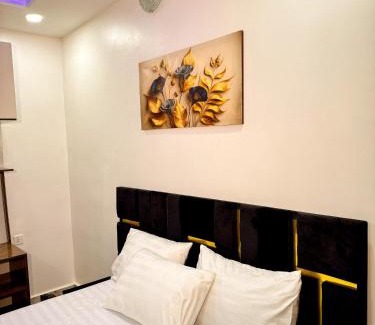 Umudike House | A Classy Room - The Paletinos