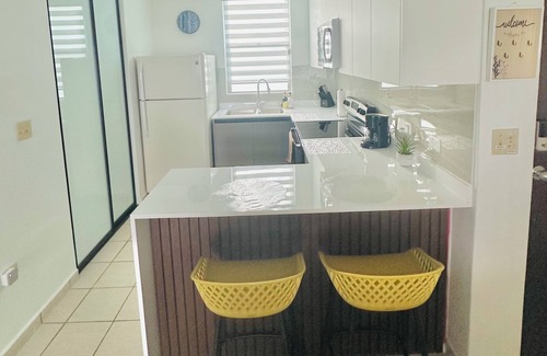 Machos Condo | A complete charming 2-bedroom apartment with WiFi, with pool in beautiful Ceiba.