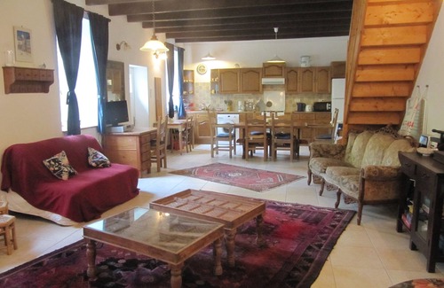 Leuhan House | A converted stone Barn, sleeps 7 with a large garden and swimming pool