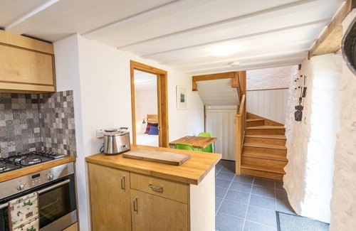 Cardigan House | A cosy country escape for two in the heart of Pembrokeshire