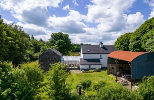 Crosswell Cottage | A cosy stone farm cottage