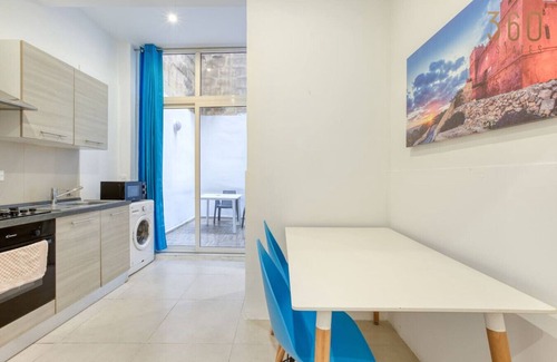 Floriana Apartment | A Cosy studio in the heart of charming Floriana!
