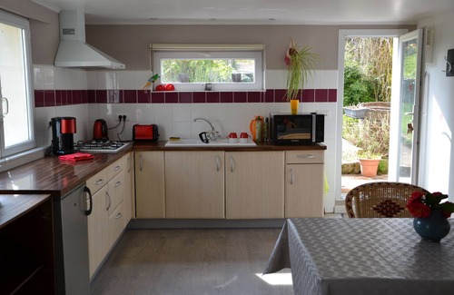Plerin Apartment | A cottage in Brittany! Seaside almost feet in the water