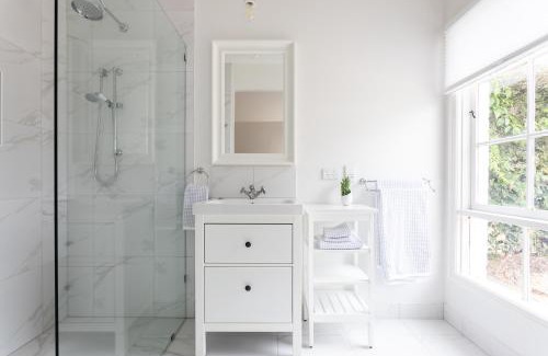 Richmond House | A Cottage In Richmond