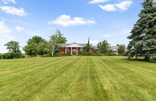 Hamilton House | A Countryside Retreat: Embracing the Beauty of Natural Surroundings