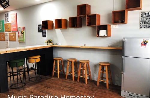 Taman Kota Laksamana Apartment | A cozy apartment for a big group of friends and families