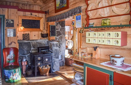 Nore og Uvdal House | A cozy rural cottage surrounded by beautiful nature and some outdoor activities.
