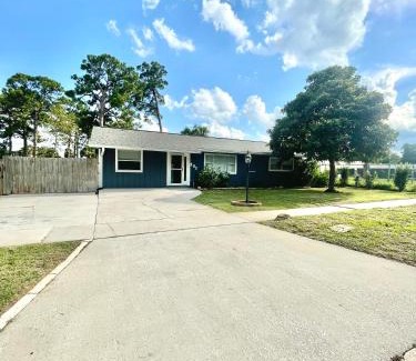 Titusville House | A Cozy Space Coast Retreat